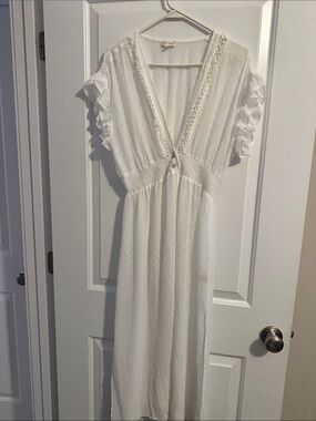 Hem & Thread White Swiss Dot Maxi Cover Up | Boho Beachwear -size L